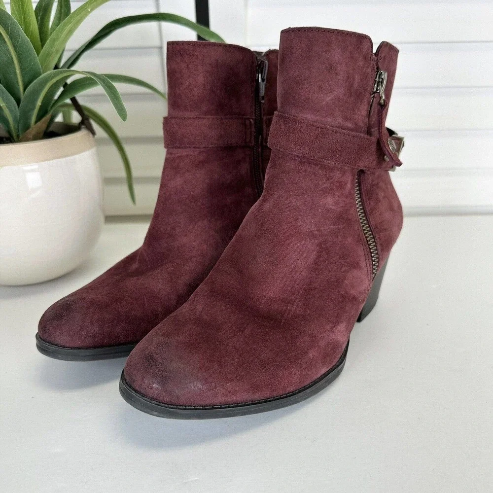 Earth Shoes Royal Ankle Boots Wine Red Ankle Zip Burnished Stacked‎ Heel Size 7B